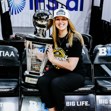 Hannah Bluder (SRM B.S. '20) has been the Director of Operations for the women’s Hawkeye basketball staff since 2020!