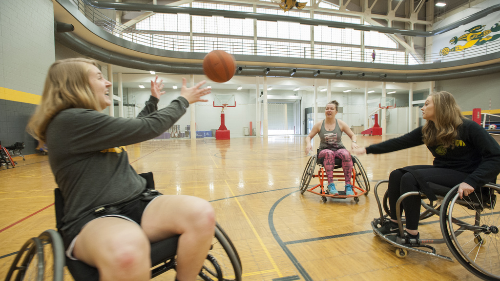 students playing baskeball at Hoopfest in wheelchairs